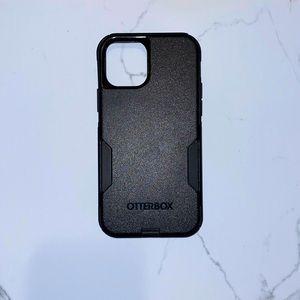 Otterbox commuter iPhone 12/12 pro case | black